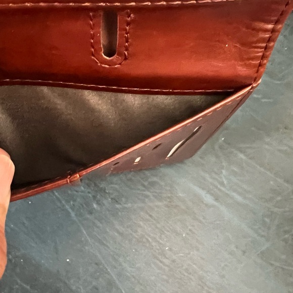 Kandouren RFID blocking Passport Holder Cover case. Travel passport wallet. - Picture 3 of 6